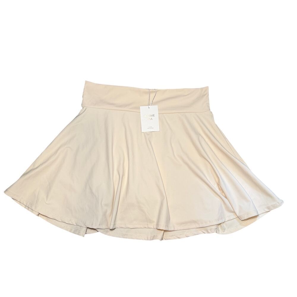 ACTIVE USA Women's Skort L Cozy Athletic Casual Style Cream White